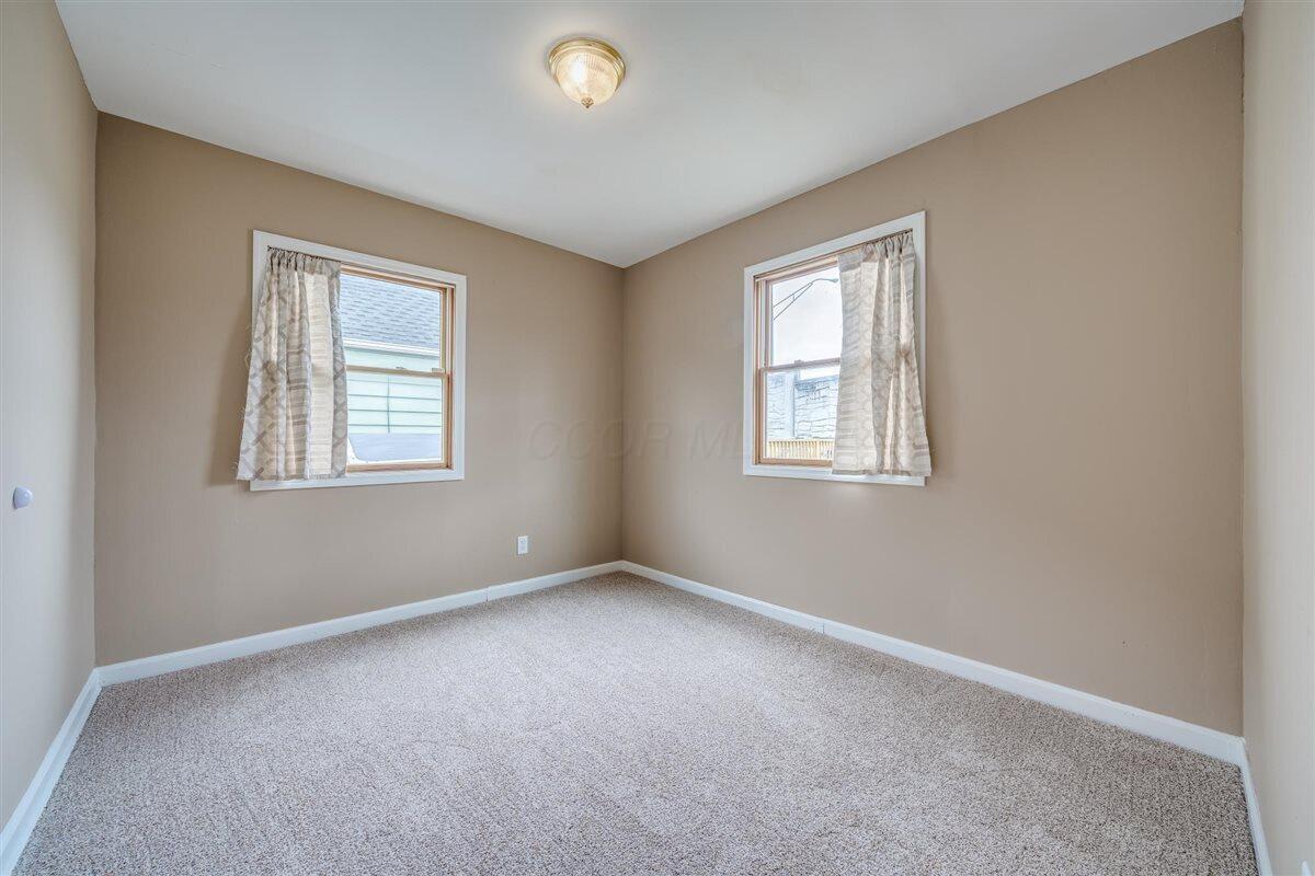 2805 Beulah Road Columbus, OH 43211 - Photo 13 of 19 Bed room 2