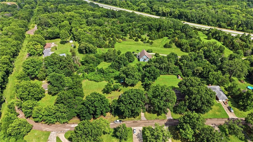 3907 Southwest Scherer Road Lee's Summit, MO 64082 - Photo 34 of 40