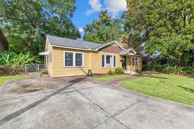 $185,000 | 113 Oak Crest Drive, Lafayette, LA 70503