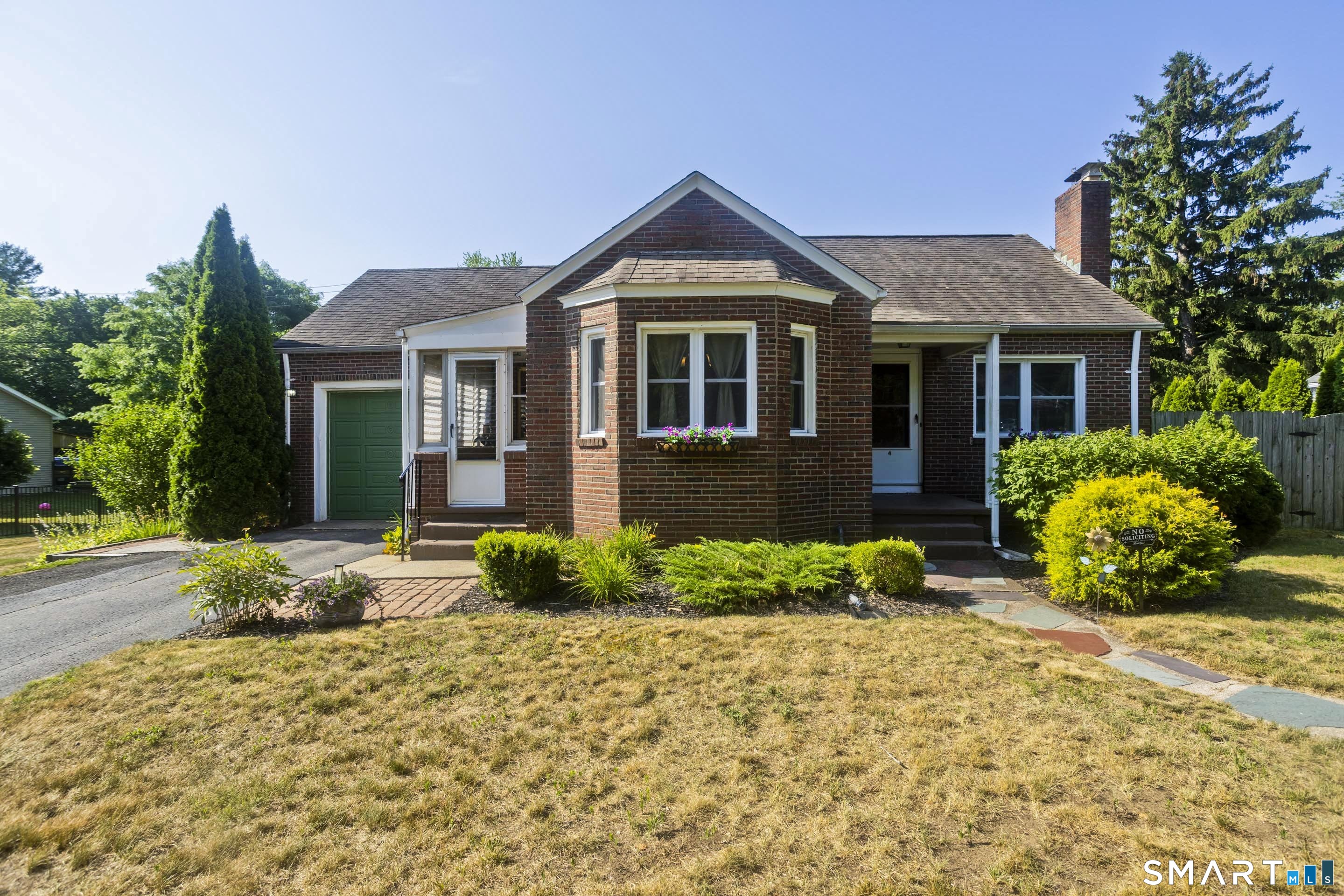 4 Third Street Enfield, CT 06082 - Photo 1 of 37