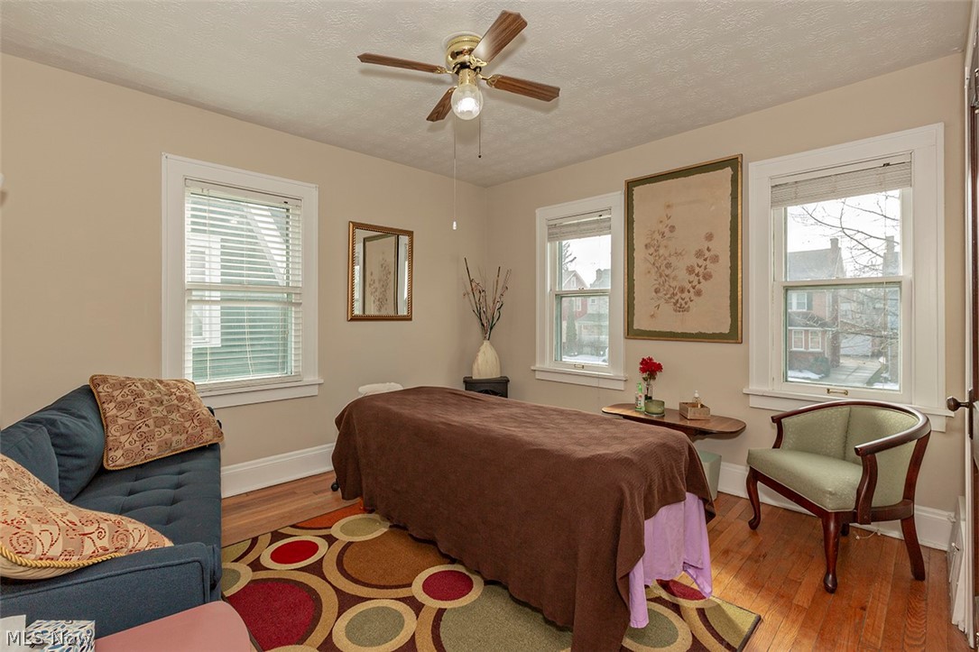 3361 Cedarbrook Road Cleveland, OH 44118 - Photo 13 of 32