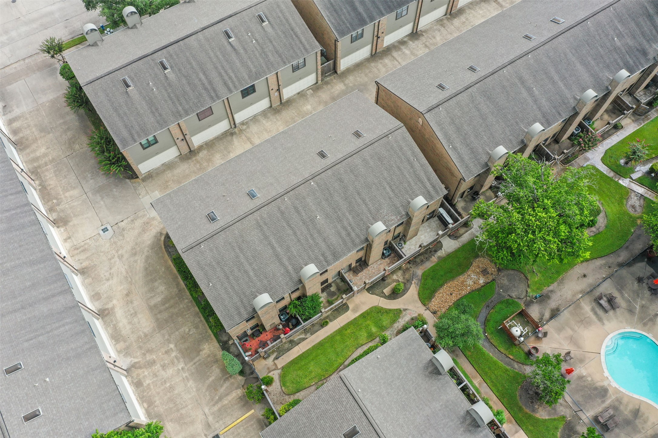 9850 Pagewood Lane, Unit 1402 Houston, TX 77063 - Photo 27 of 35