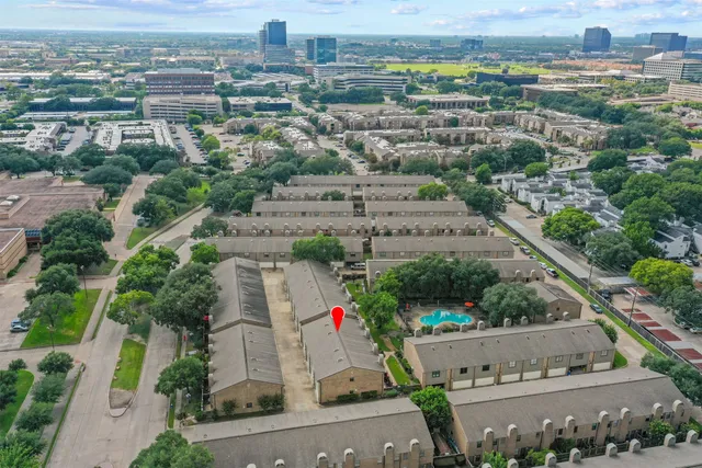 $175,000 | 9850 Pagewood Lane, Unit 1402, Houston, TX 77063