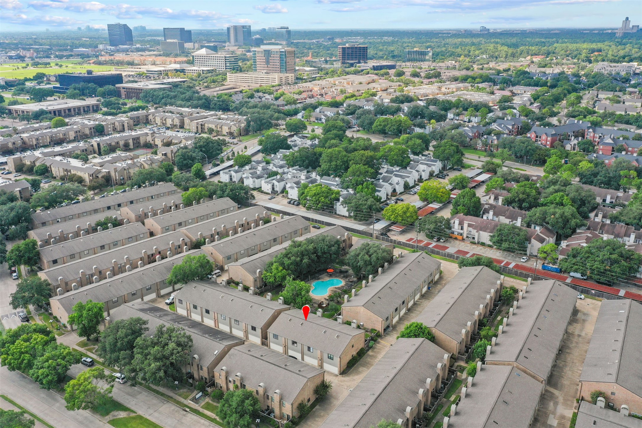 9850 Pagewood Lane, Unit 1402 Houston, TX 77063 - Photo 34 of 35 an aerial view of a city