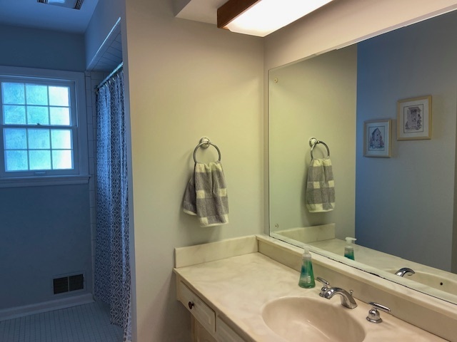 6468 Green Leaves Road Indianapolis, IN 46220 - Photo 17 of 36