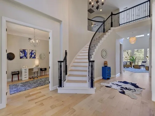 a view of entryway and hall