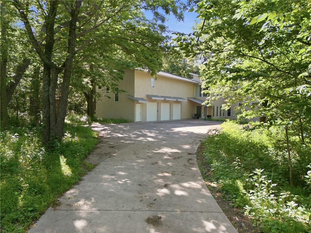16371 Lake Point Drive Bonner Springs, KS 66012 - Photo 76 of 82