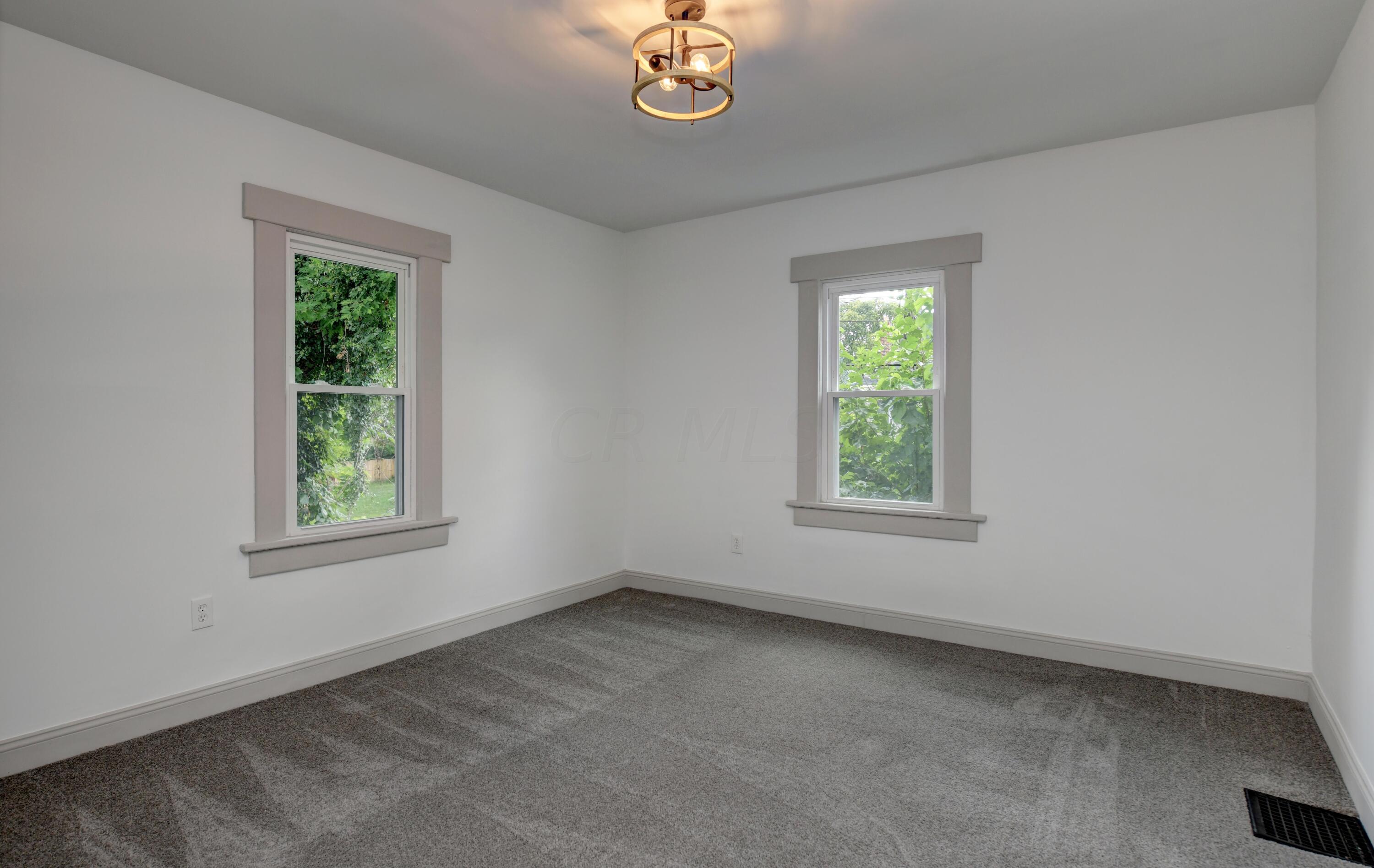 1275 East Fulton Street Columbus, OH 43205 - Photo 20 of 36 Second Bedroom