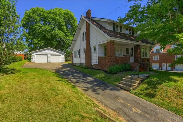 $234,900 | 1919 Mercer Road, Ellwood City, PA 16117