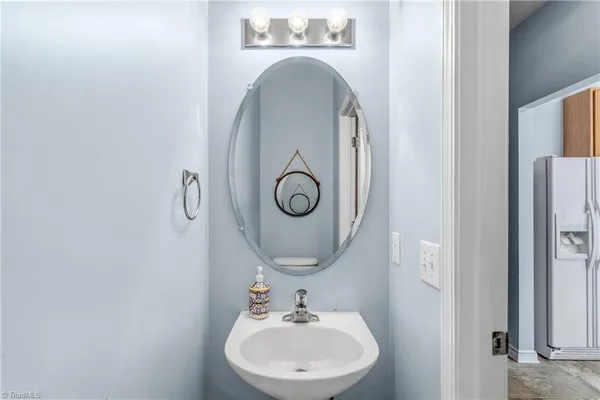 $215,000 | 1640 Olivers Crossing Circle, Winston-Salem, NC 27127