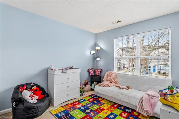 $215,000 | 1640 Olivers Crossing Circle, Winston-Salem, NC 27127