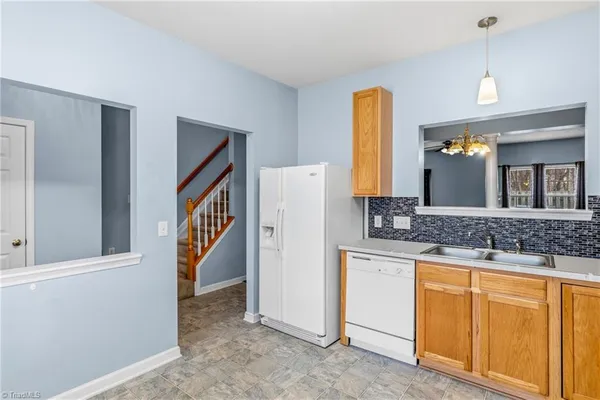 $215,000 | 1640 Olivers Crossing Circle, Winston-Salem, NC 27127