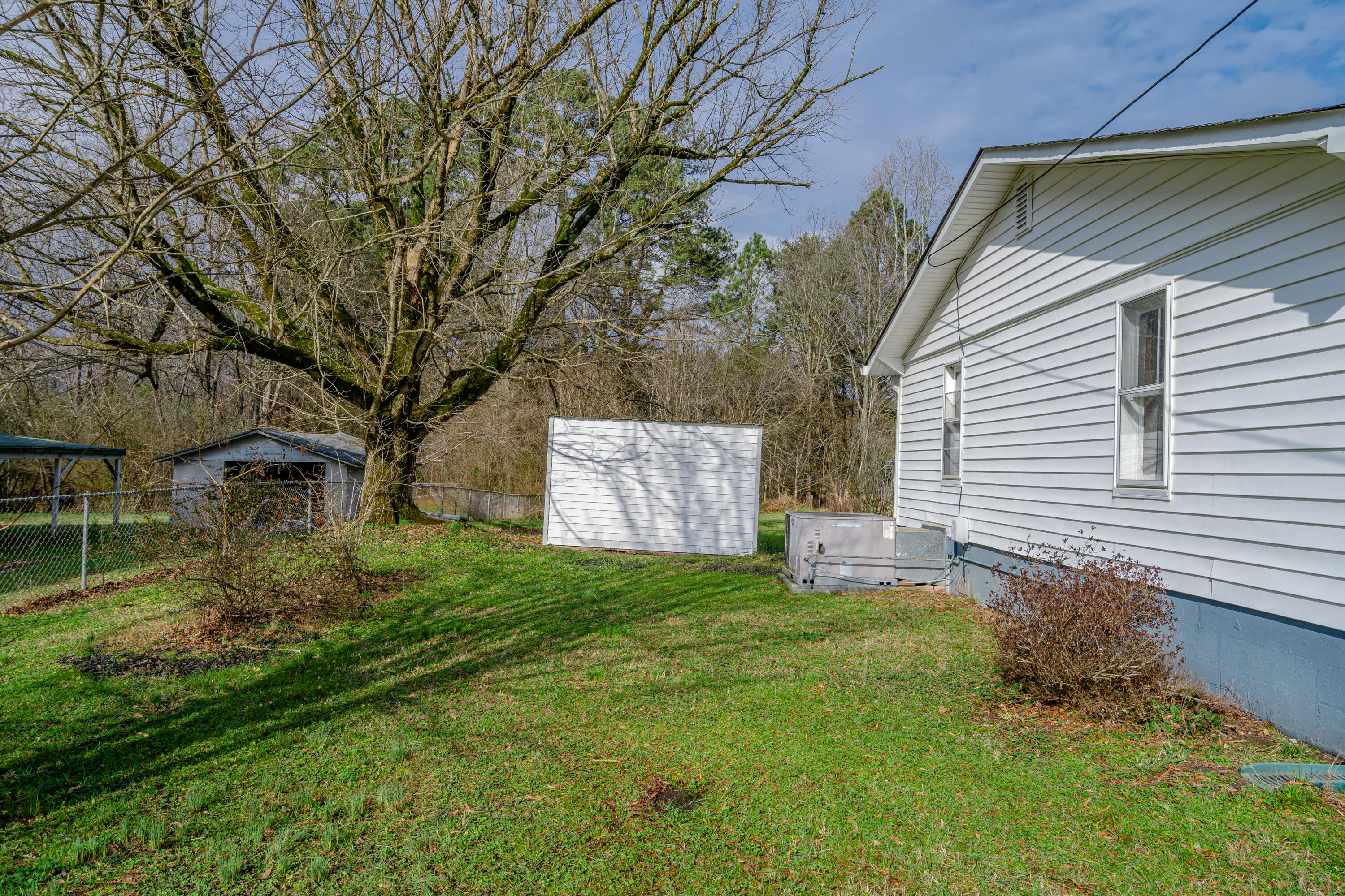 273 East Turnipseed Road Rock Spring, GA 30739 - Photo 12 of 39 13