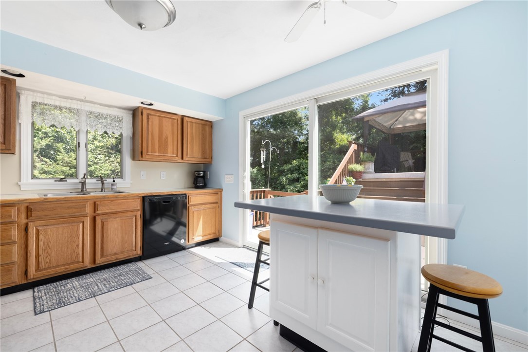 136 Plum Point Road North Kingstown, RI 02874 - Photo 11 of 50