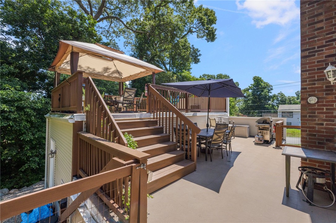 136 Plum Point Road North Kingstown, RI 02874 - Photo 3 of 50