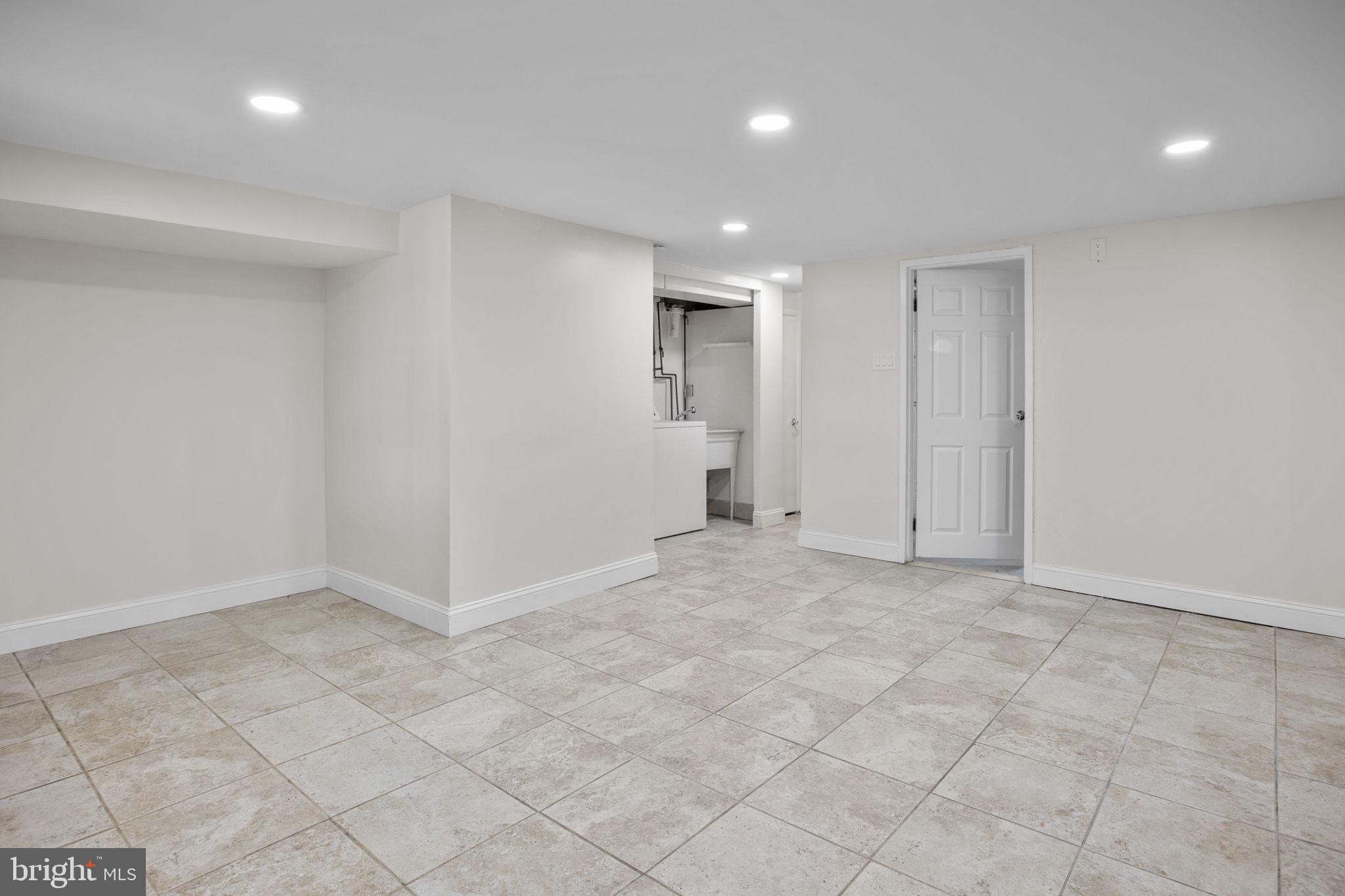 3203 Holly Road Philadelphia, PA 19154 - Photo 21 of 30