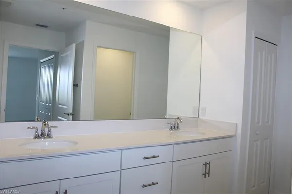 $2,500 | 5661 Melbourne Court, Unit 8012, Ave Maria, FL 34142