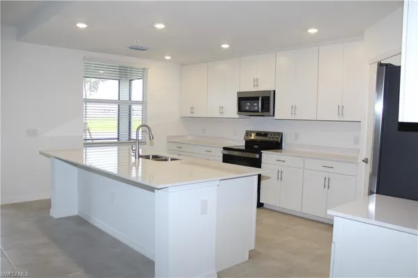 $2,500 | 5661 Melbourne Court, Unit 8012, Ave Maria, FL 34142