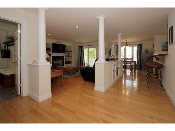 189 Spur Road Dover, NH 03820 - Photo 2 of 30
