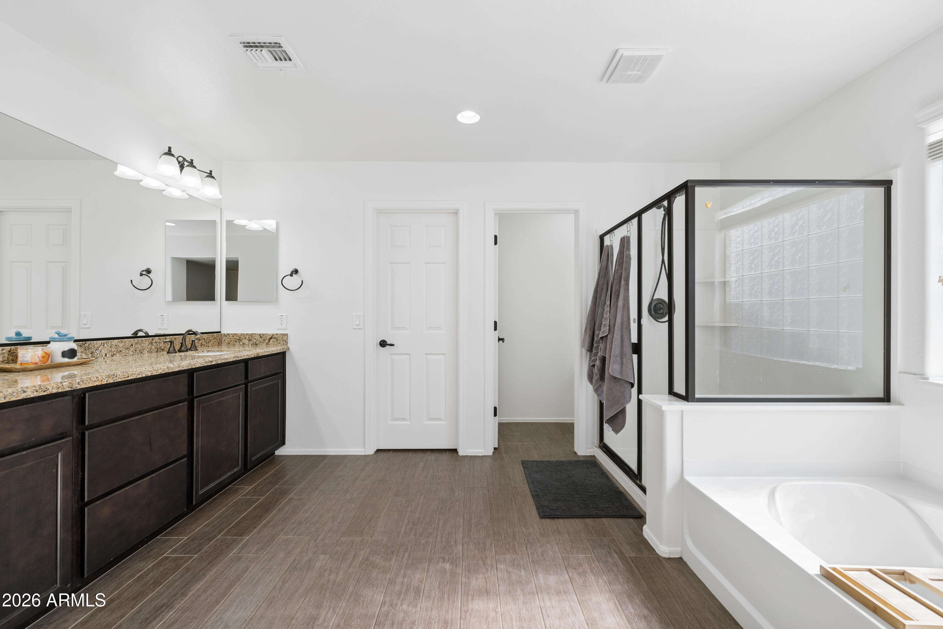 3105 East Roland Street Mesa, AZ 85213 - Photo 29 of 58 3105 E Roland St, Mesa, AZ 85213_27