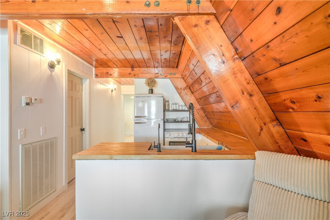 710 North Cooper Street Overton, NV 89040 - Photo 26 of 36