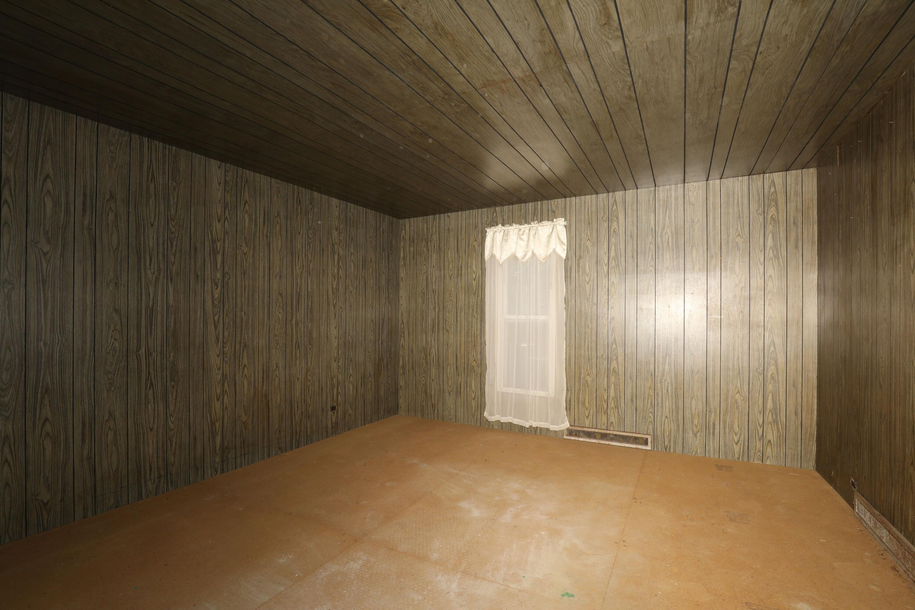 1210 Harrison Street Lowell, IN 46356 - Photo 12 of 19 3000x2000