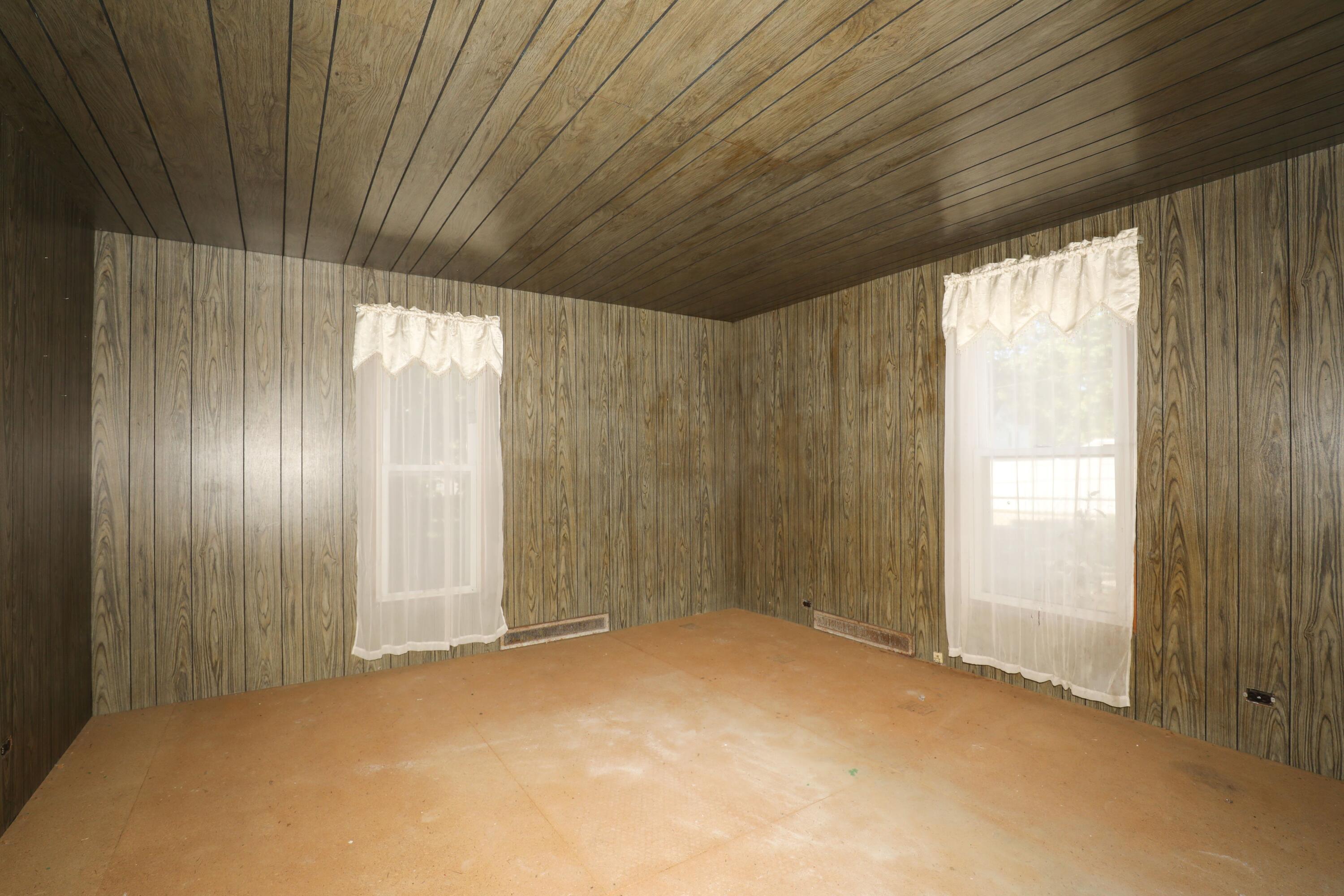 1210 Harrison Street Lowell, IN 46356 - Photo 14 of 19 3000x2000