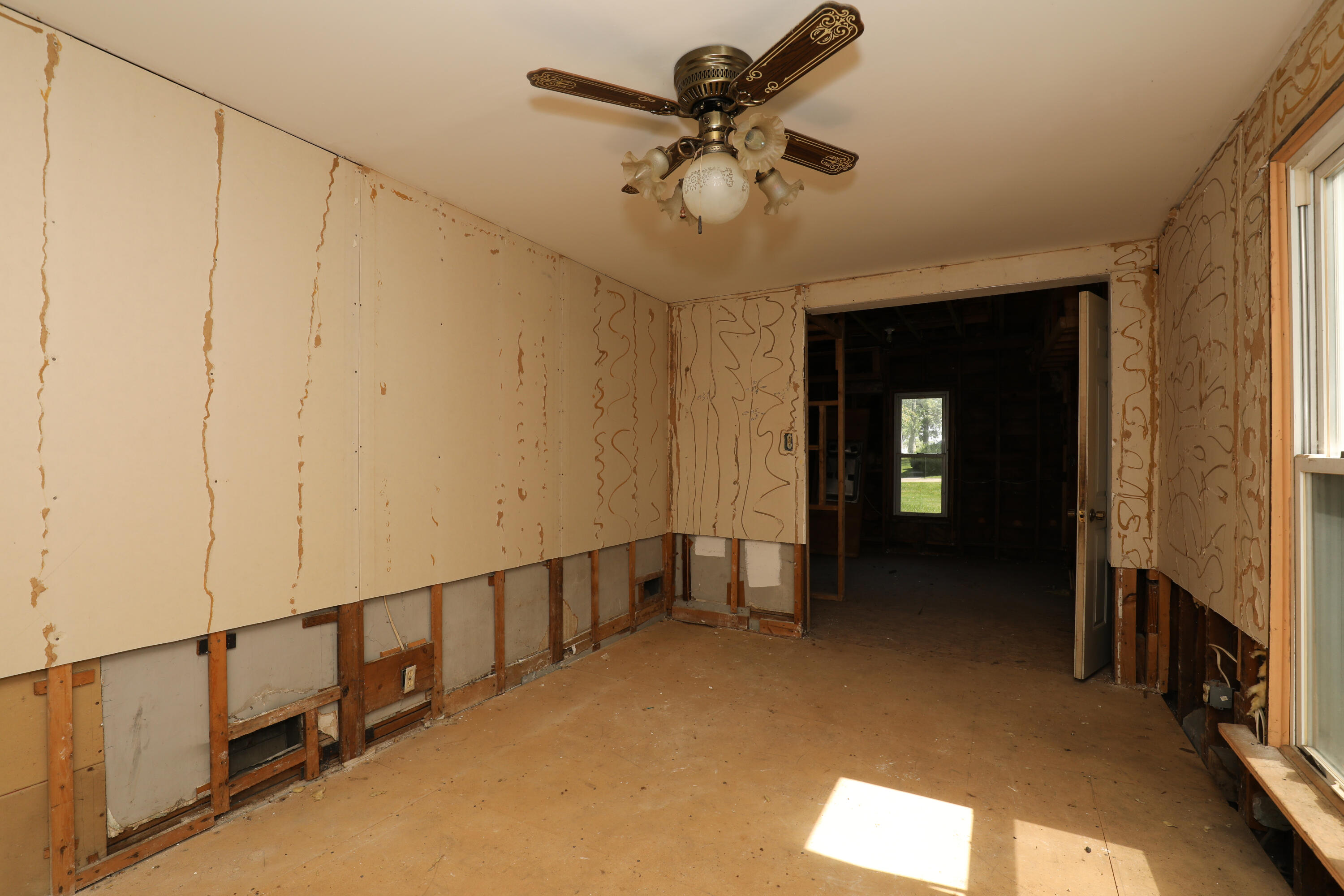 1210 Harrison Street Lowell, IN 46356 - Photo 9 of 19 3000x2000