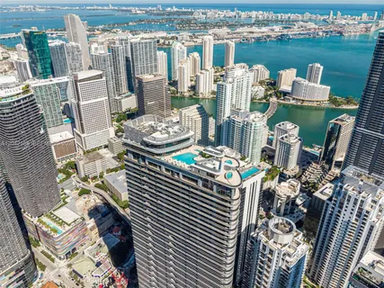 $2,790,000 | 1000 Brickell Plaza, Unit 2402, Miami, FL 33131