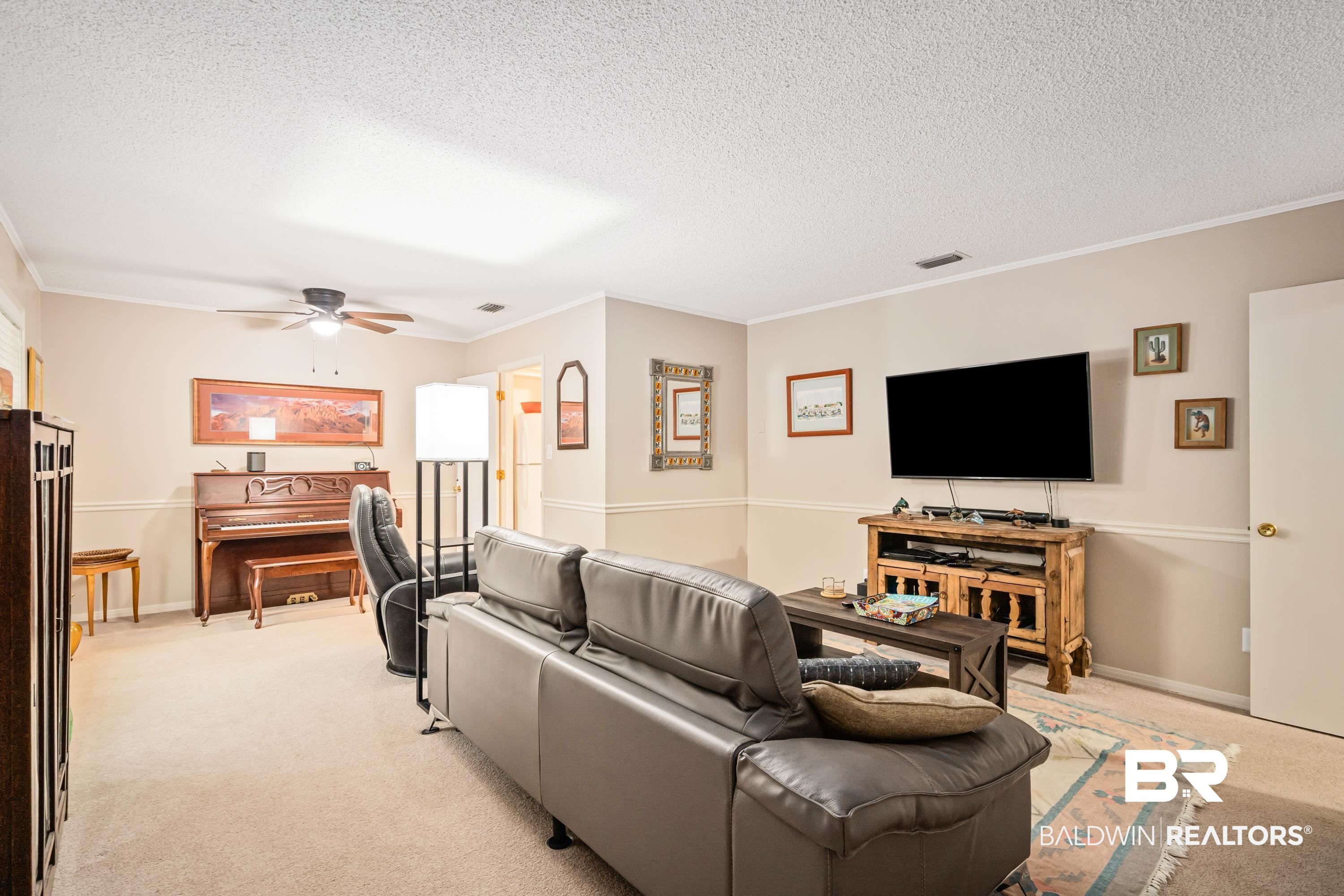 301 Byron Avenue East Mobile, AL 36609 - Photo 4 of 18 living/dining