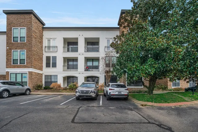 $449,900 | 2600 Hillsboro Pike, Unit 341, Nashville, TN 37212