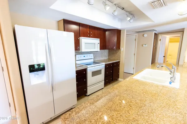 $2,795 | 1049 East Carter Drive, Tempe, AZ 85282