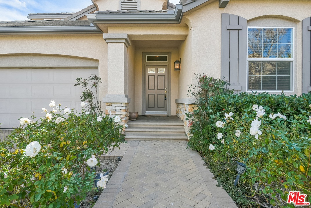 19920 Oakville Court Porter Ranch, CA 91326 - Photo 2 of 30