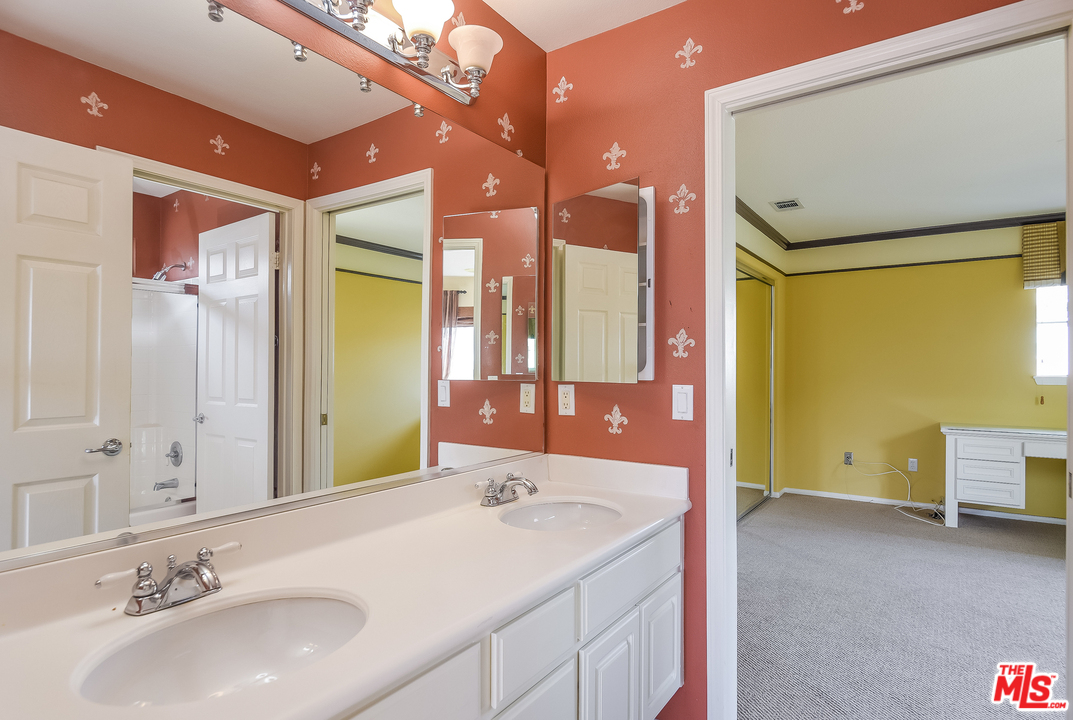 19920 Oakville Court Porter Ranch, CA 91326 - Photo 23 of 30