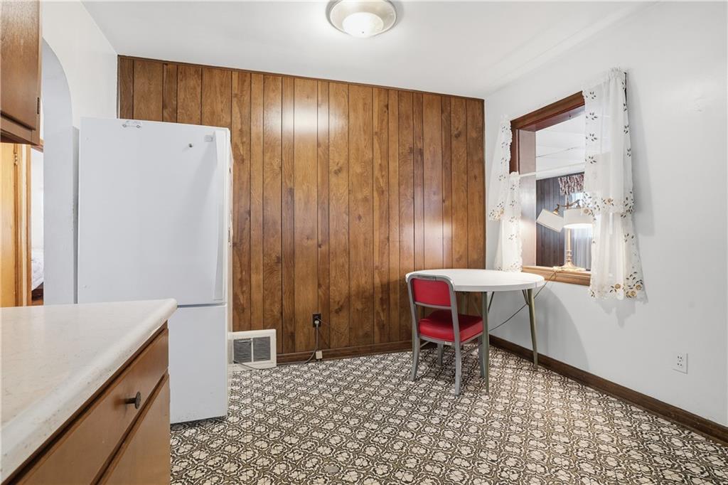 121 Orchard Drive Prospect, PA 16052 - Photo 13 of 46 a room with a table and chair