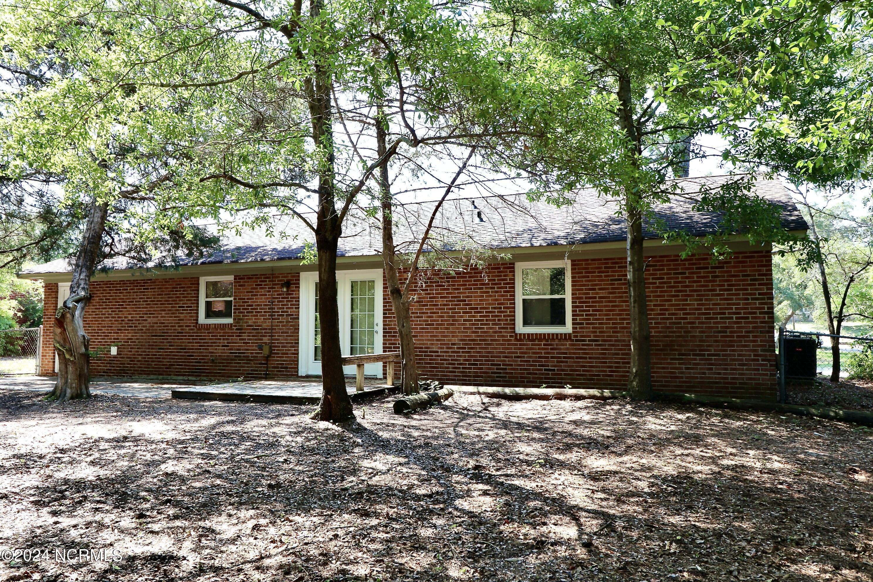 422 Cathay Road Wilmington, NC 28412 - Photo 18 of 18 352457AE-0108-4E7F-B3E6-C5480586EC73_1_2