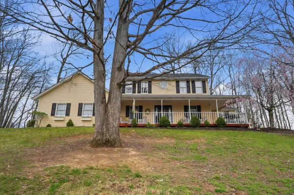 $699,900 | 1033 Pucksinwah Point Drive, West Harrison, IN 47060