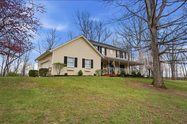 $699,900 | 1033 Pucksinwah Point Drive, West Harrison, IN 47060
