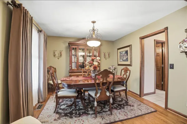 $699,900 | 1033 Pucksinwah Point Drive, West Harrison, IN 47060
