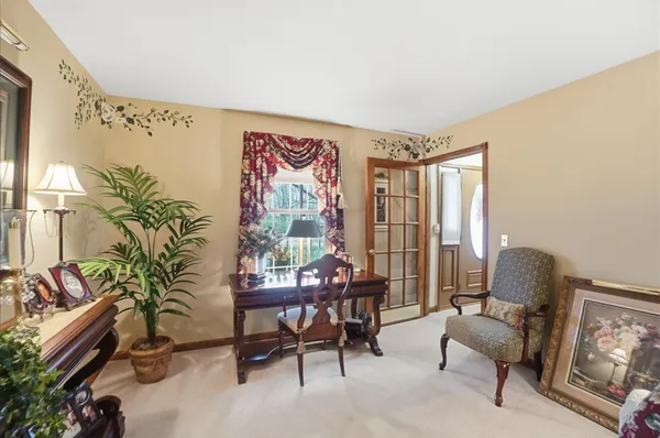 $699,900 | 1033 Pucksinwah Point Drive, West Harrison, IN 47060