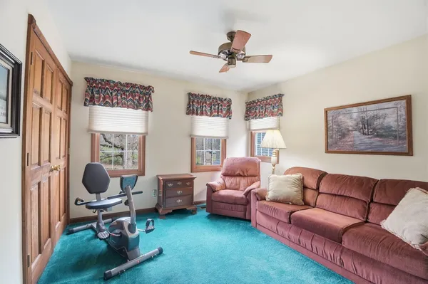$699,900 | 1033 Pucksinwah Point Drive, West Harrison, IN 47060