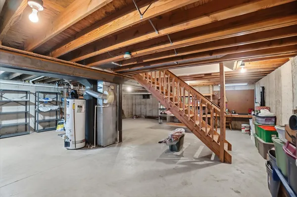 $699,900 | 1033 Pucksinwah Point Drive, West Harrison, IN 47060