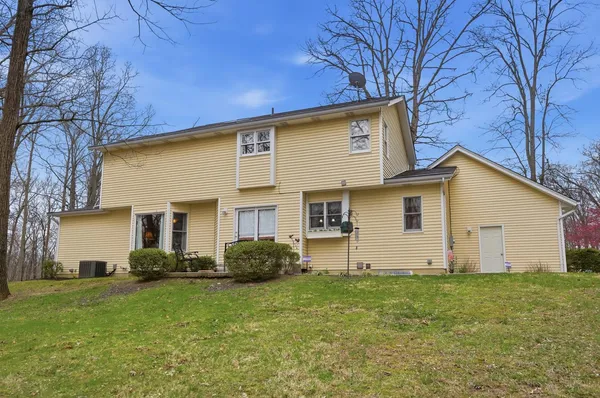 $699,900 | 1033 Pucksinwah Point Drive, West Harrison, IN 47060