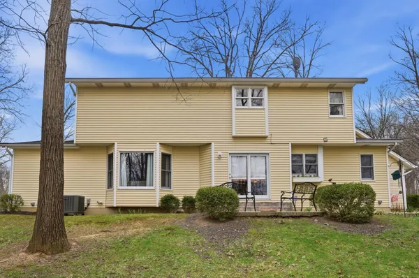 $699,900 | 1033 Pucksinwah Point Drive, West Harrison, IN 47060