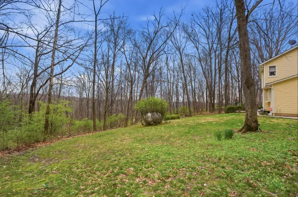 $699,900 | 1033 Pucksinwah Point Drive, West Harrison, IN 47060