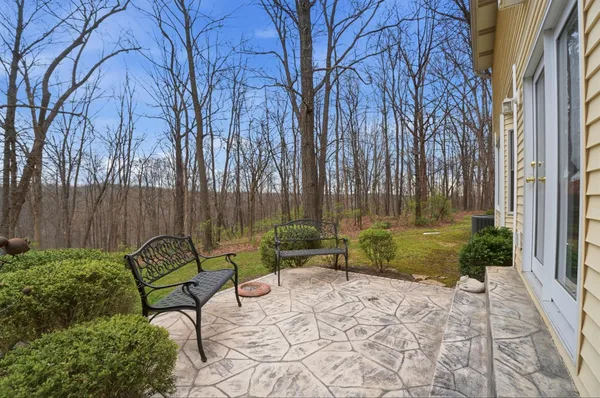 $699,900 | 1033 Pucksinwah Point Drive, West Harrison, IN 47060