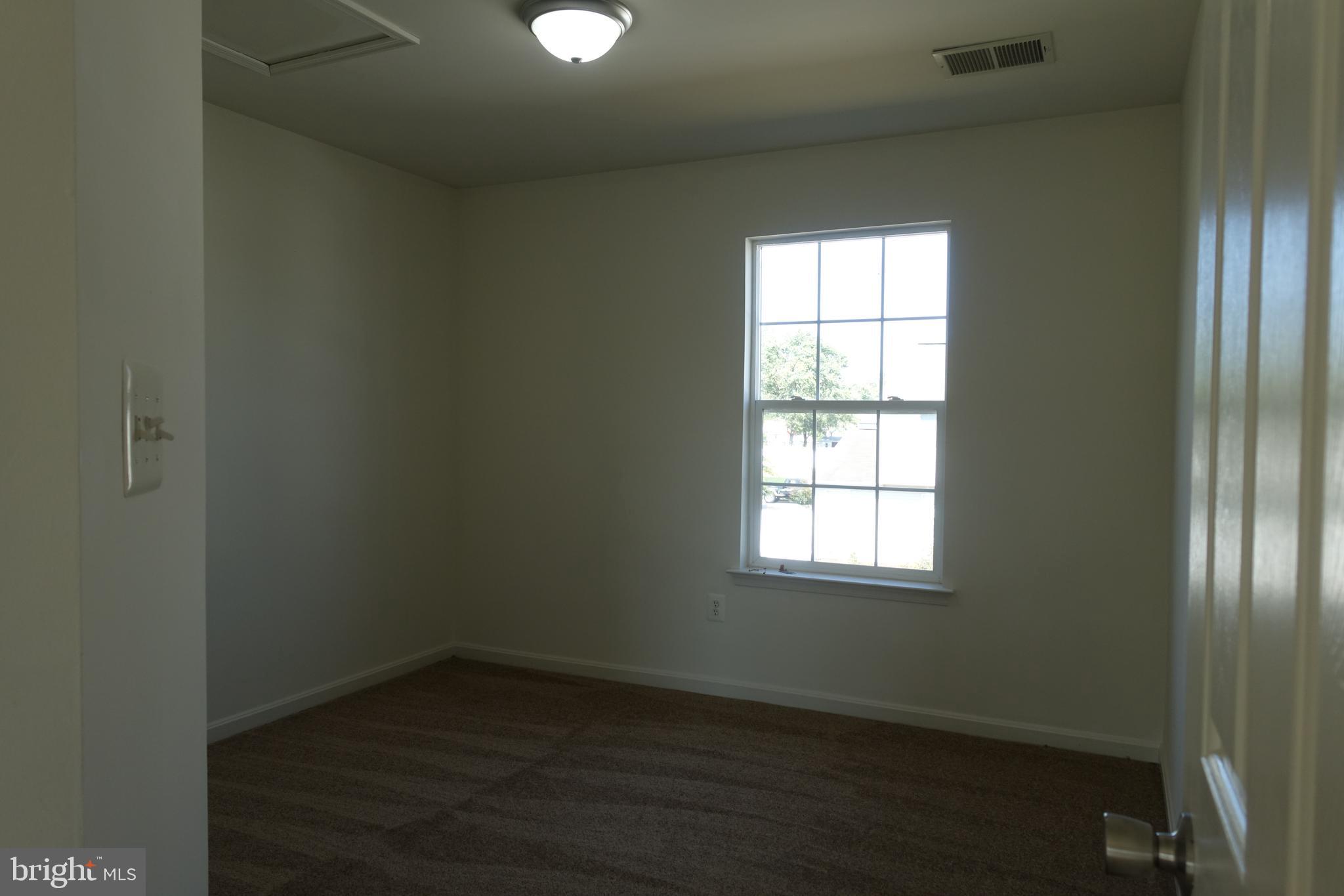 411 Robbins Farm Road Cambridge, MD 21613 - Photo 24 of 35 Third bedroom