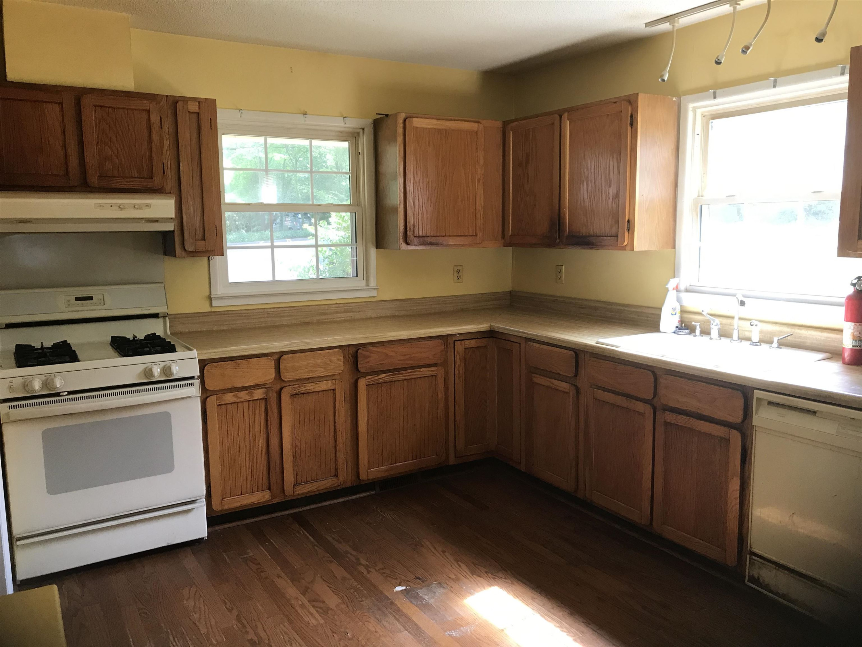 2736 Rosedale Avenue Raleigh, NC 27607 - Photo 9 of 12 Photo 12