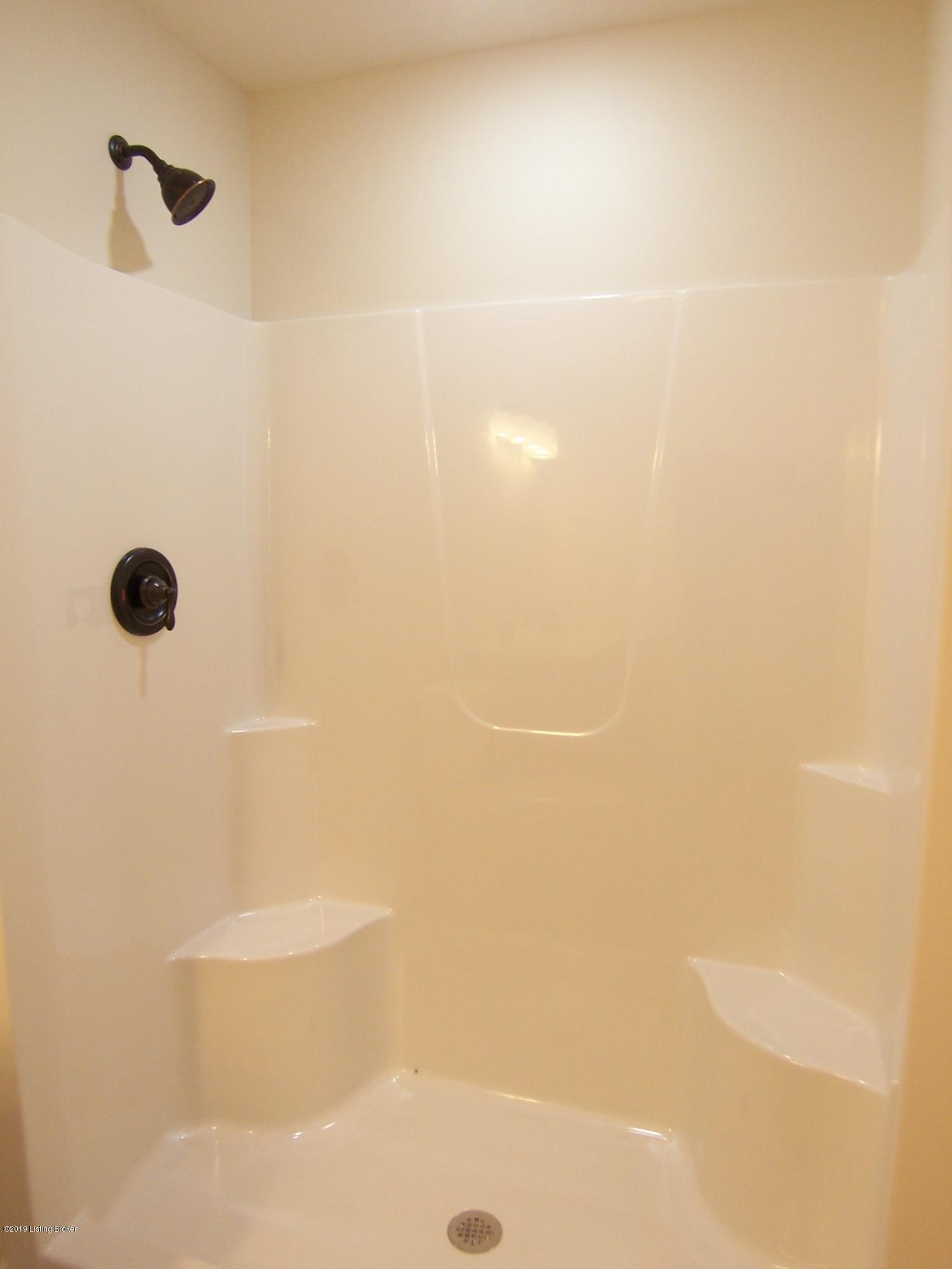 883 Keith Knob Road Boston, KY 40107 - Photo 14 of 27 Master Shower