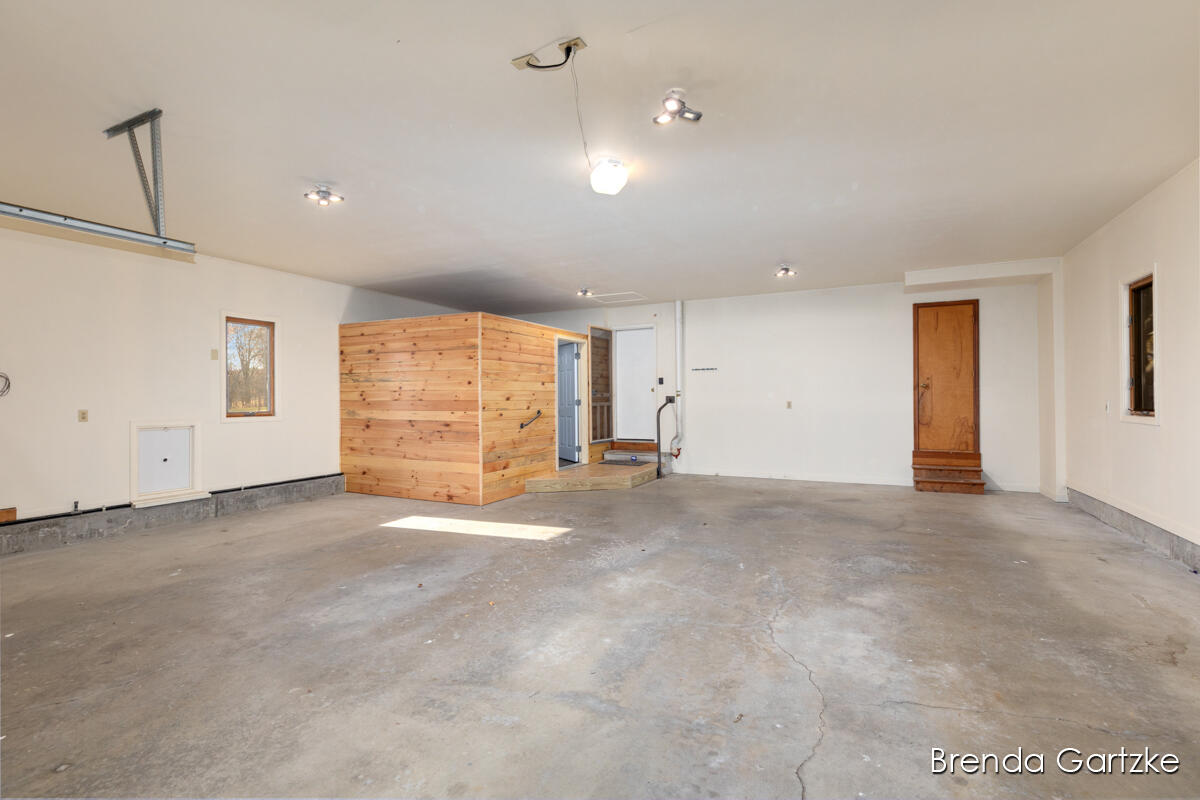 7480 East 5 Mile Road White Cloud, MI 49349 - Photo 23 of 44 IMG_1016